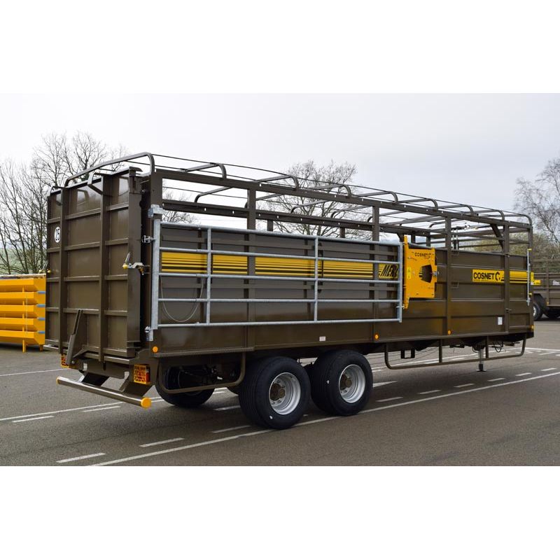 Bétaillère MERCURE 8,20 - Freinage Pneumatique - avec passage de roue - fond résine - Cosnet Agricole