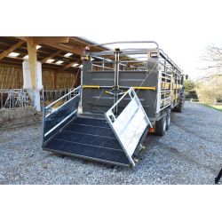 Bétaillère MERCURE 9,50 - Freinage Pneumatique - avec passage de roue - fond résine - Cosnet Agricole Bétaillère MERCURE 9,50 - Freinage Pneumatique - avec passage de roue - fond résine - Cosnet Agricole