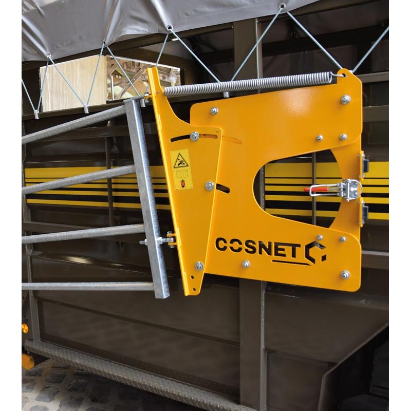 Barrières latérales extérieures PRO sur glissières pour bétaillère - Long. 3/4 m sans découpe passage de roue - Cosnet Agricole Barrières latérales extérieures PRO sur glissières pour bétaillère - Long. 3/4 m sans découpe passage de roue - Cosnet Agricole