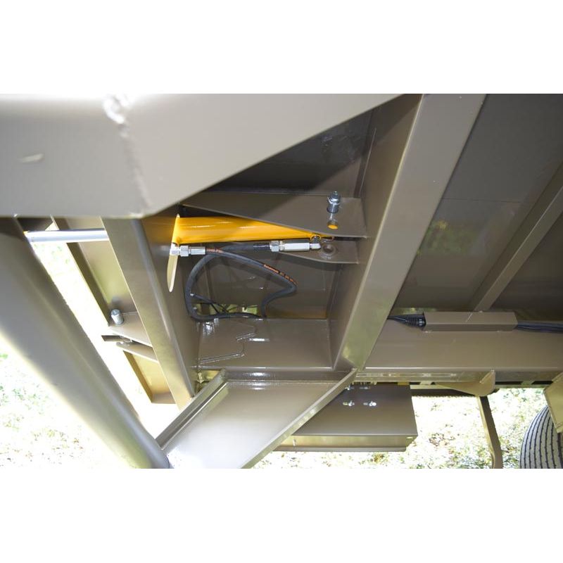 Bétaillère MERCURE 8,20 SPR - Freinage pneumatique - sans passage de roue - fond plat tôlé - Cosnet Agricole