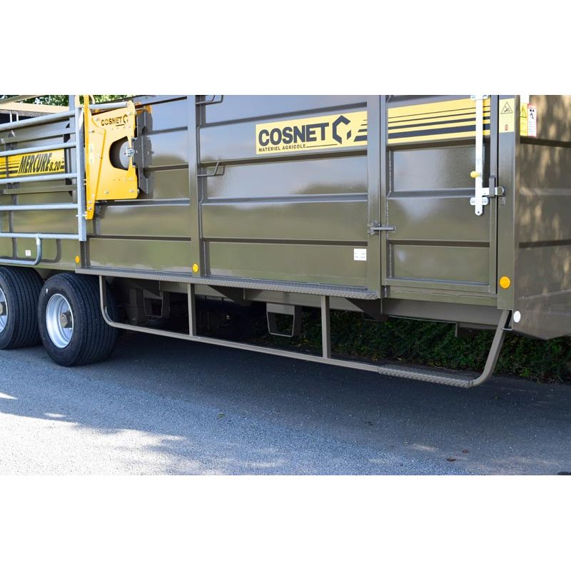 Bétaillère MERCURE 8,20 SPR - Freinage pneumatique - sans passage de roue - fond plat tôlé - Cosnet Agricole