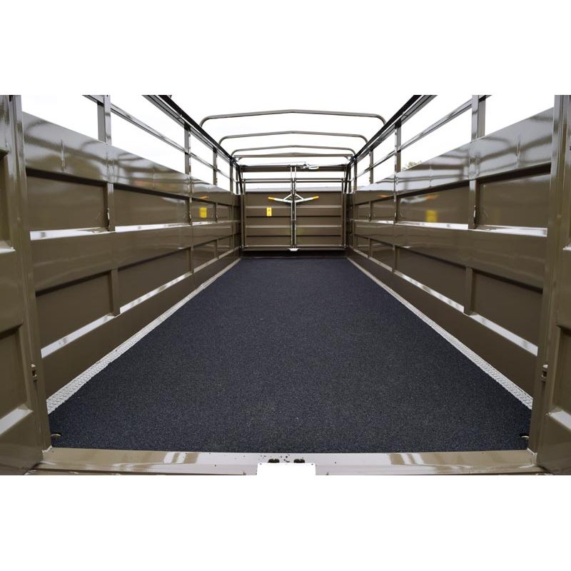 Bétaillère MERCURE 8,20 SPR - Freinage pneumatique - sans passage de roue - fond plat résine - Cosnet Agricole