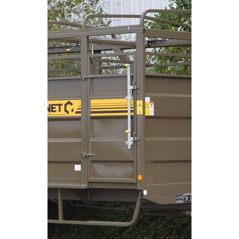 Bétaillère MERCURE 8,20 SPR - Freinage pneumatique - sans passage de roue - fond plat résine - Cosnet Agricole