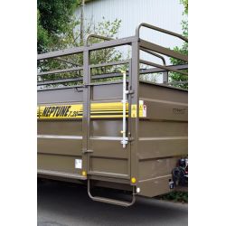 Bétaillère NEPTUNE 7,20 - Freinage Hydraulique - Fond tôlé - Cosnet Agricole Bétaillère NEPTUNE 7,20 - Freinage Hydraulique - Fond tôlé - Cosnet Agricole