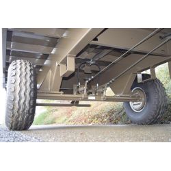 Plateau fourrager BR88 - Freinage hydraulique - Cosnet Agricole Plateau fourrager BR88 - Freinage hydraulique - Cosnet Agricole