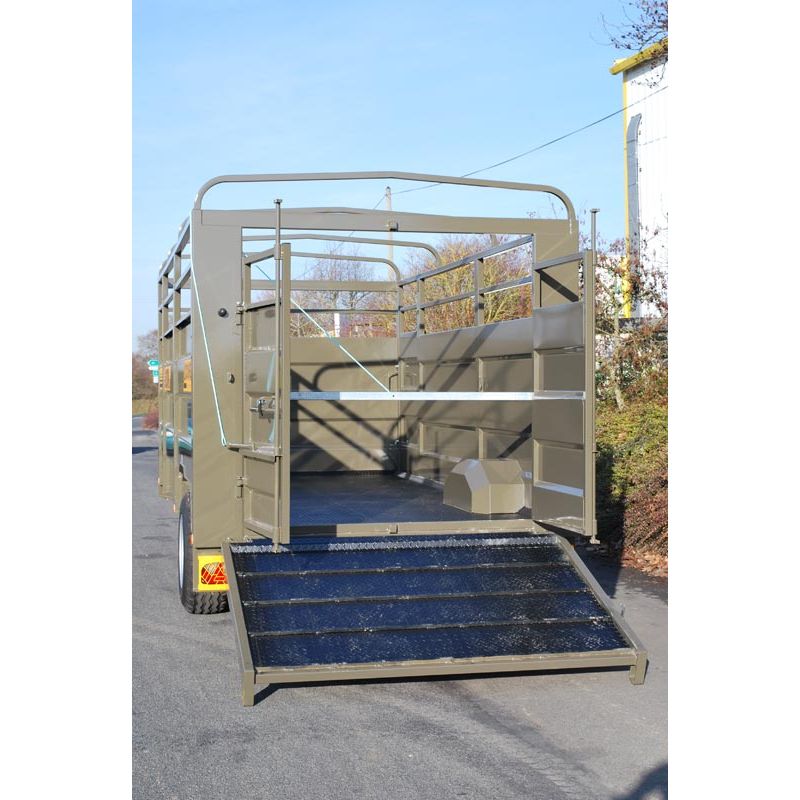 Bétaillère PLUTON 6,20 - Freinage Hydraulique - Fond tôlé - Cosnet Agricole