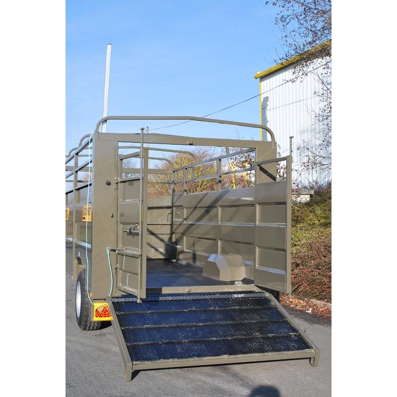 Bétaillère PLUTON 6,20 - Freinage Hydraulique - Fond tôlé - Cosnet Agricole