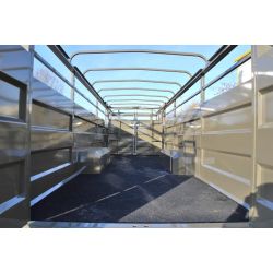 Bétaillère MERCURE 8,20 - avec passage de roue - fond tôlé - Cosnet Agricole