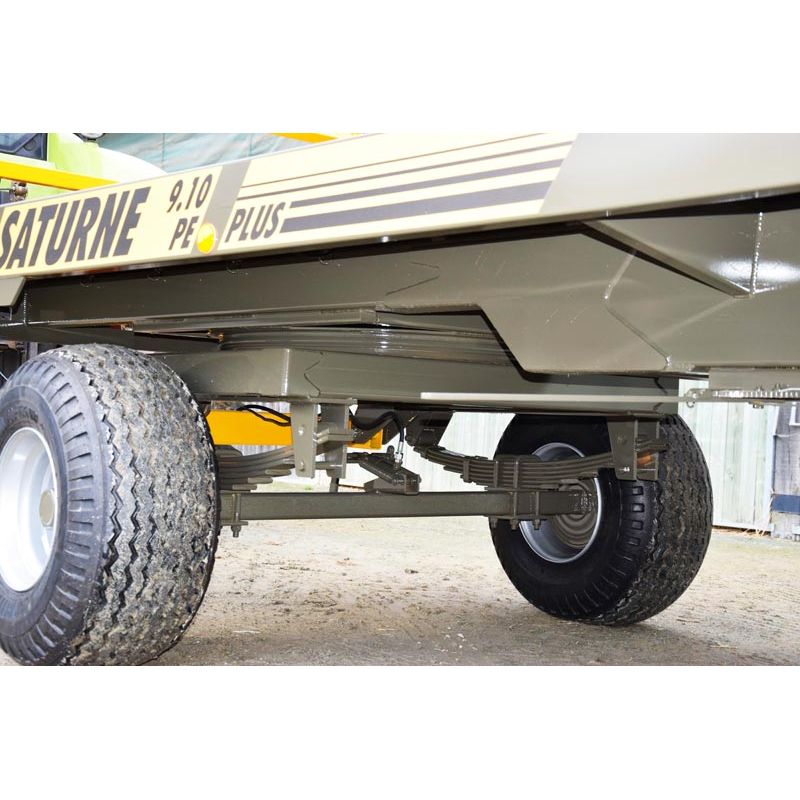 Plateau fourrager 4 roues SATURNE 9.10 PLUS PE -  Freinage Hydraulique - Cosnet Agricole