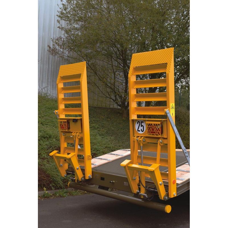 Porte-engins APOLLO 12.70 - Cosnet Agricole Porte-engins APOLLO 12.70 - Cosnet Agricole