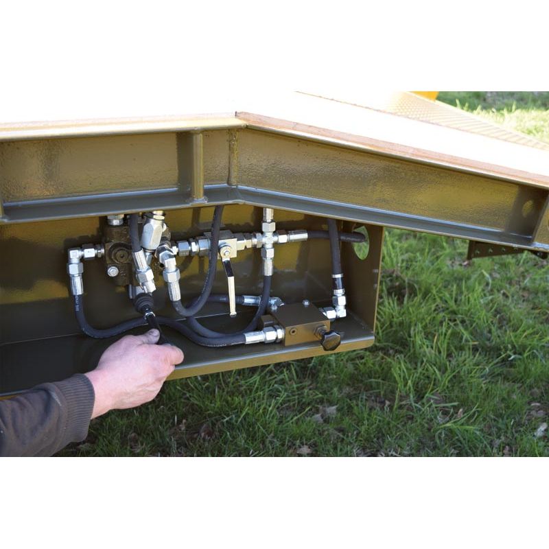 Porte-engins APOLLO 12.70 - Cosnet Agricole Porte-engins APOLLO 12.70 - Cosnet Agricole