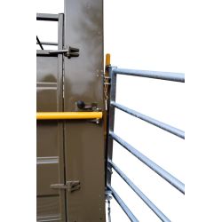 Barrières latérales extérieures standards  sur glissières pour bétaillère - Long. 3 m sans découpe passage de roue - Cosnet Agri