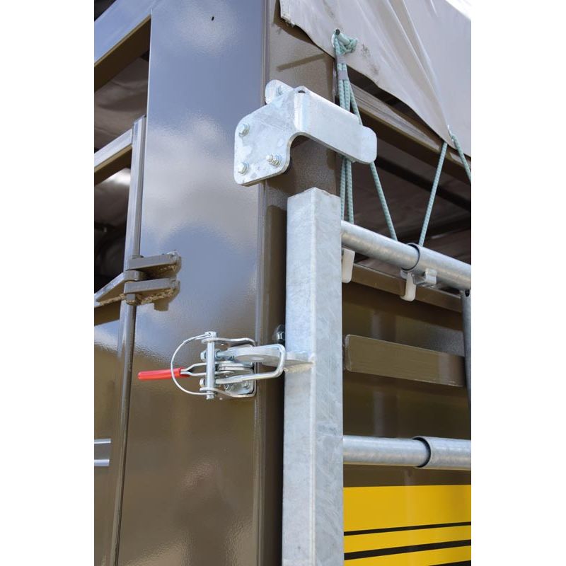 Barrières latérales extérieures PRO sur glissières pour bétaillère - Long. 3/4 m sans découpe passage de roue - Cosnet Agricole