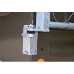 Barrières latérales extérieures PRO sur glissières pour bétaillère - Long. 4/5 m sans découpe passage de roue - Cosnet Agricole Barrières latérales extérieures PRO sur glissières pour bétaillère - Long. 4/5 m sans découpe passage de roue - Cosnet Agricole