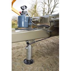 Béquille hydraulique avec pompe manuelle pour remorque agricole - Cosnet Agricole