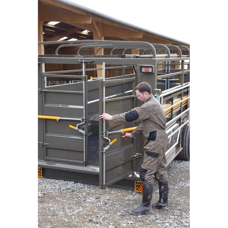 Bétaillère NEPTUNE 8,20 - Freinage Pneumatique - Fond tôlé - Cosnet Agricole